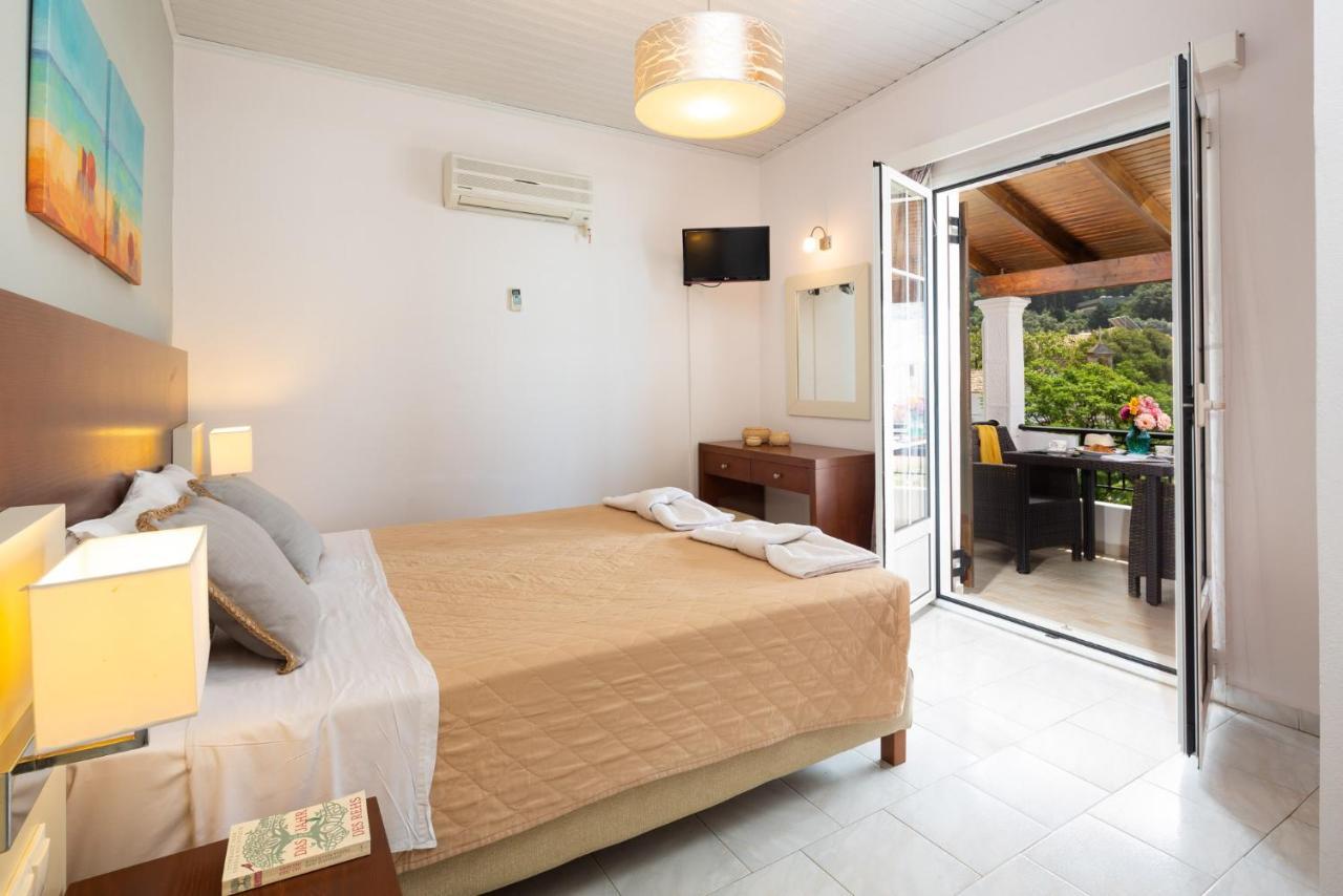 Dandidis Seaside Guest house