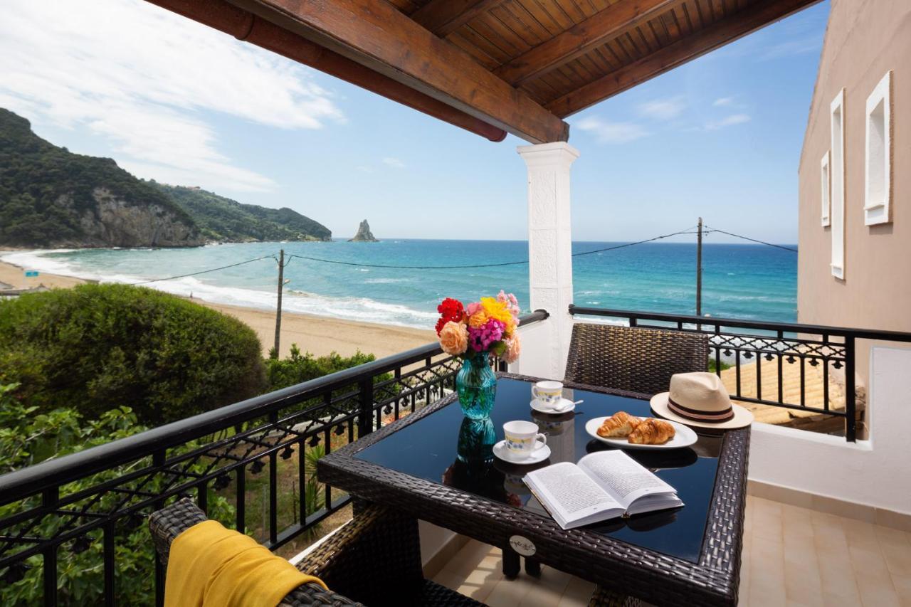 Dandidis Seaside Guest house